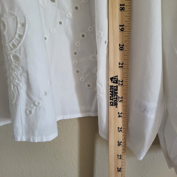Maurices Eyelet Top Women's 2X White Balloon Sleeve Beach Romantic Boho NWOT - Picture 6 of 7